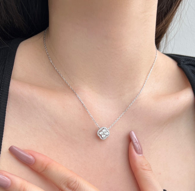 Stella Silver Necklace
